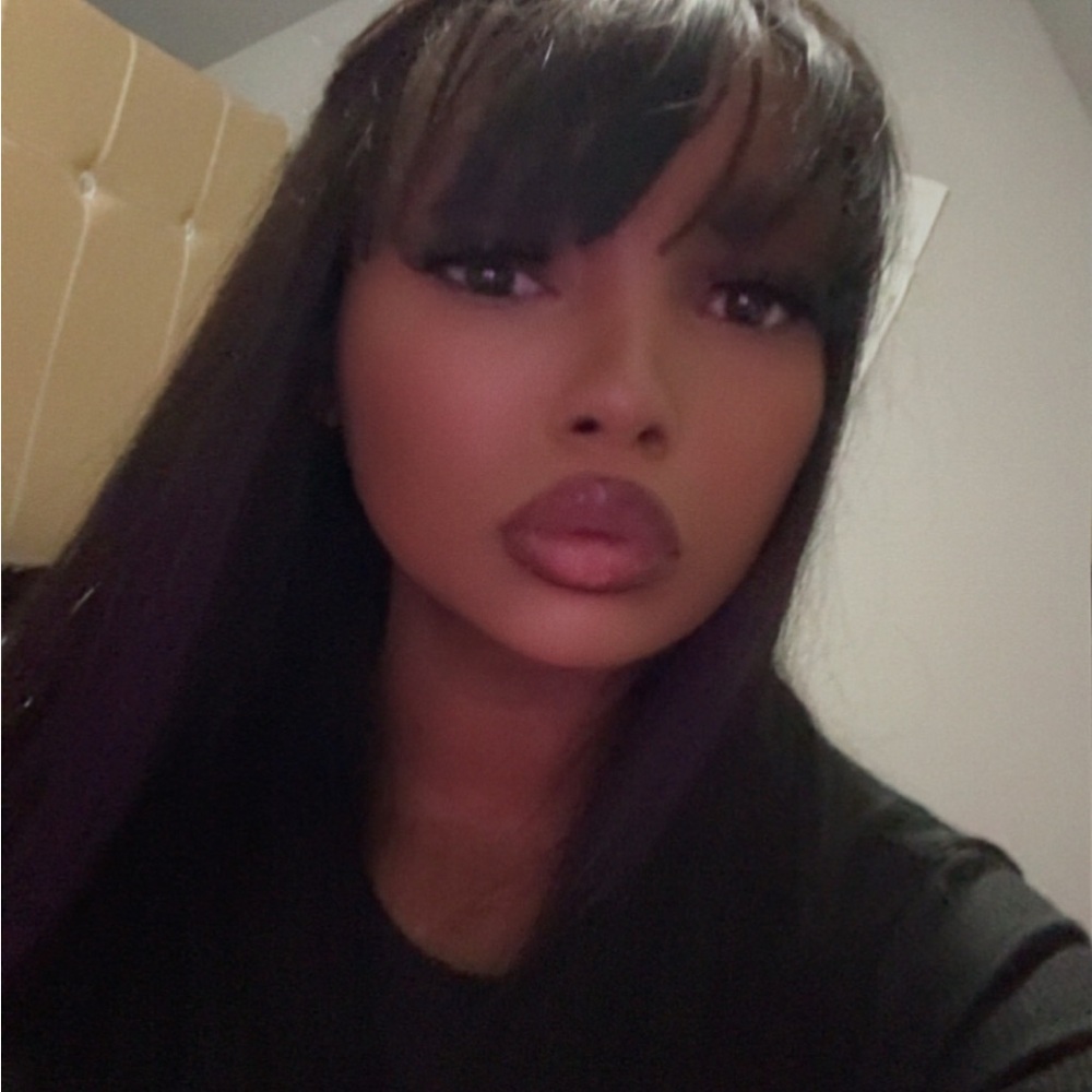 Meet your Posher, Veronica